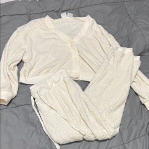 Serra Cream Cozy Lounge Set